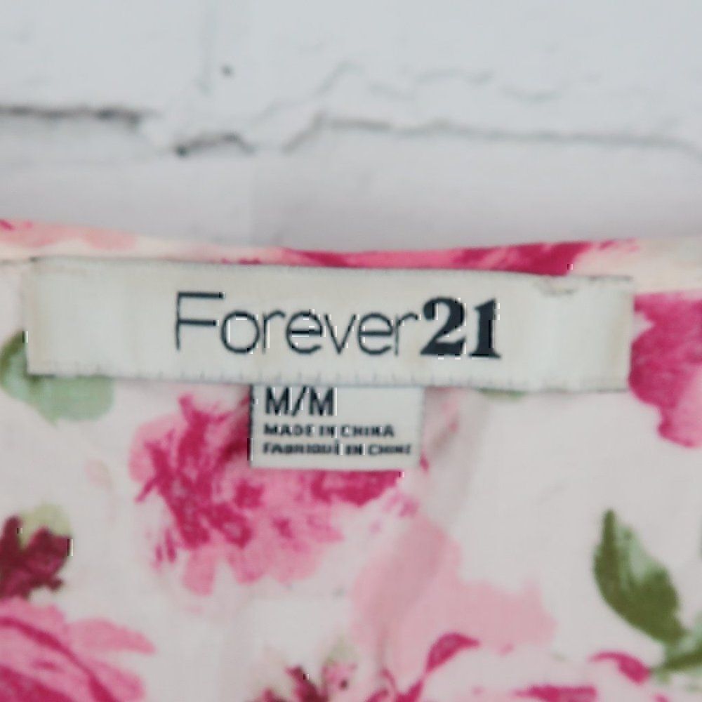 FOREVER 21 PINK ROSE PRINT CAMISOLE TOP WITH ADJUSTABLE STRAPS SIZE MEDIUM - Picture 2 of 7